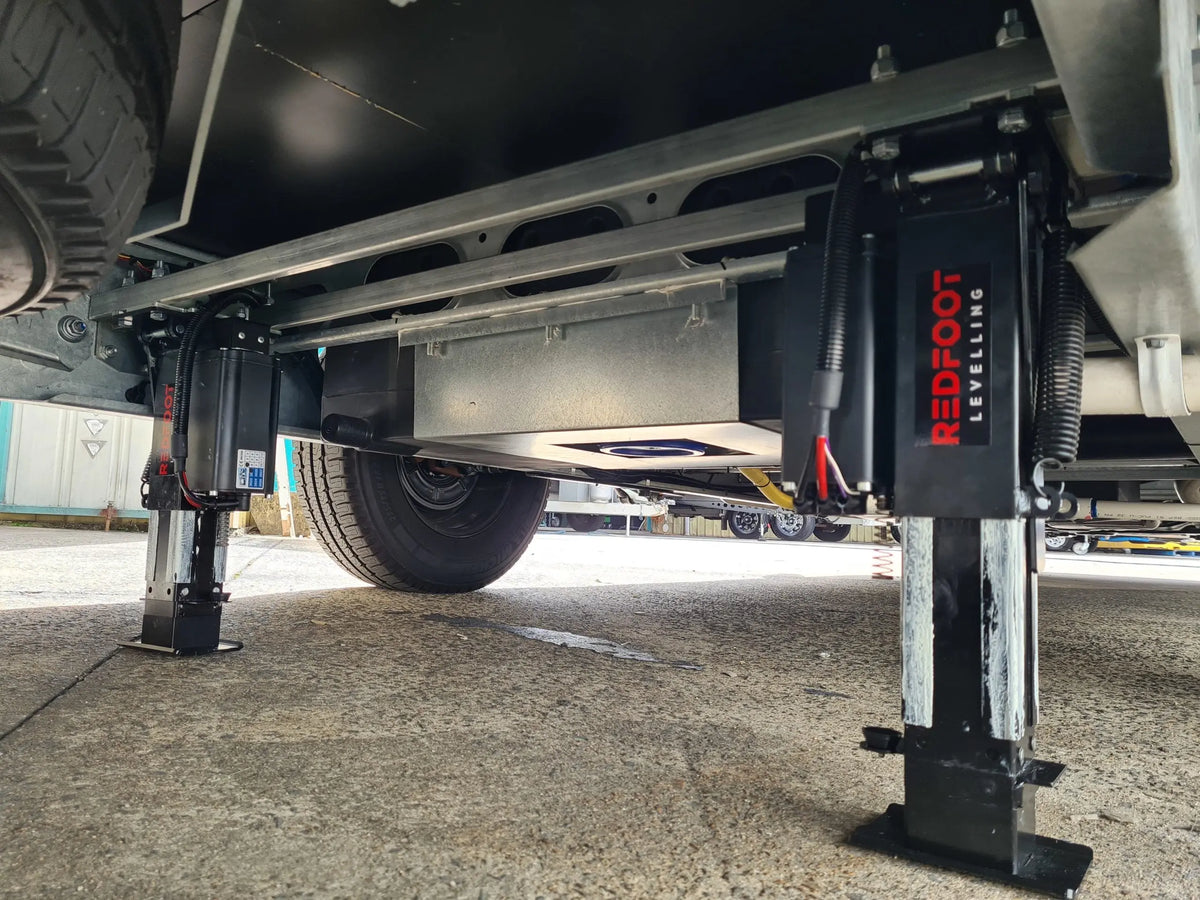 REDFOOT  &#39;Auto Lift&#39; Electric Levelling System Titan