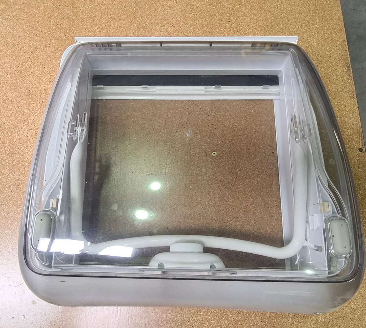 2nd Hand Dometic Mini Heki Plus Skylight - 400 x 400 cut out Dometic