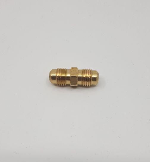 Brass Gas Fitting 1-4 Flare Double Union for 1-4 Flare Brass